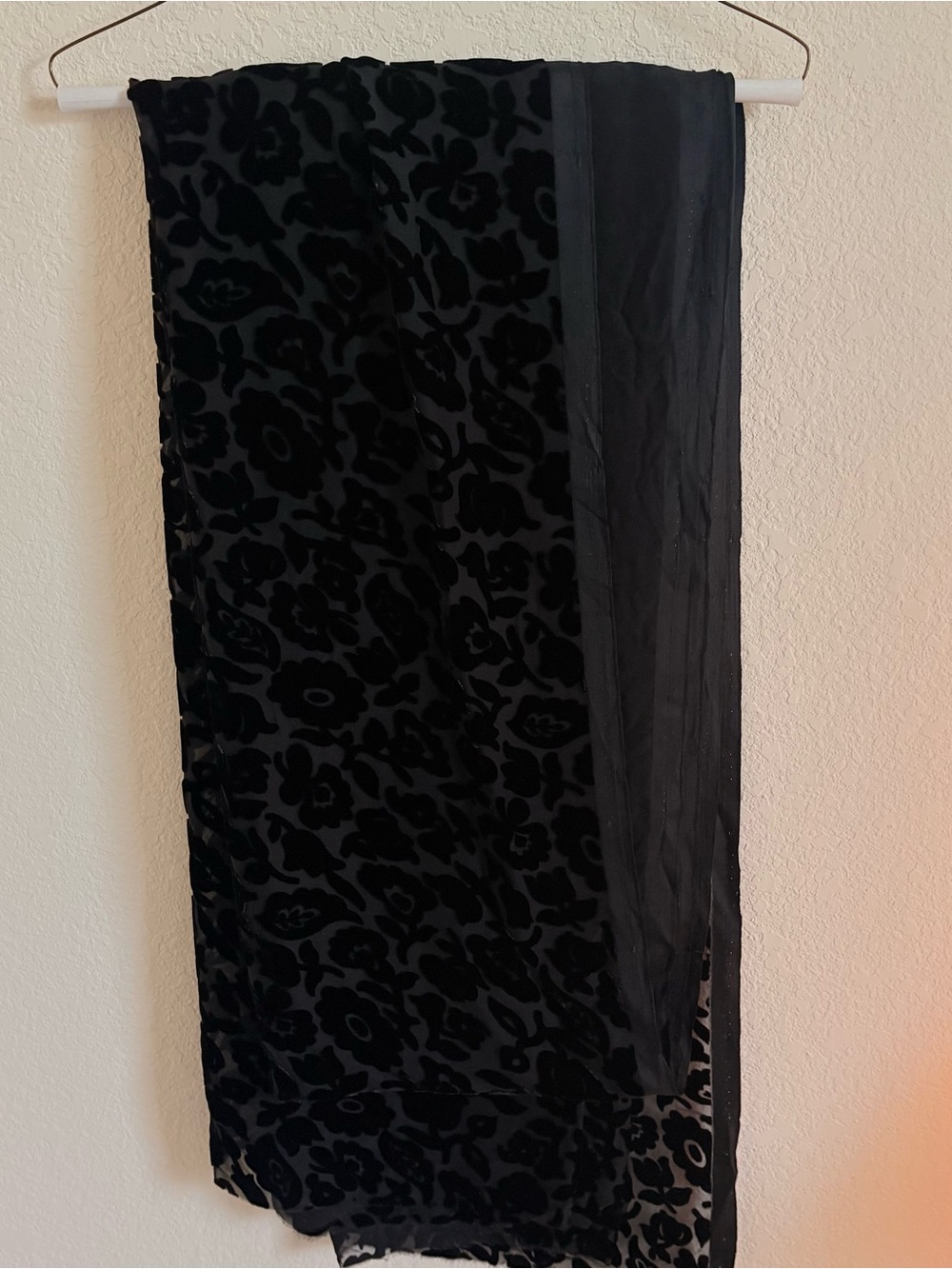 Vintage Black Velvet Flocked Floral Sheer Scarf Shawl Wrap 39x100